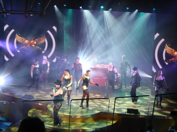 Aidastars Aida Stars Show let me entertain youAidastars Aida Stars Show let me entertain you