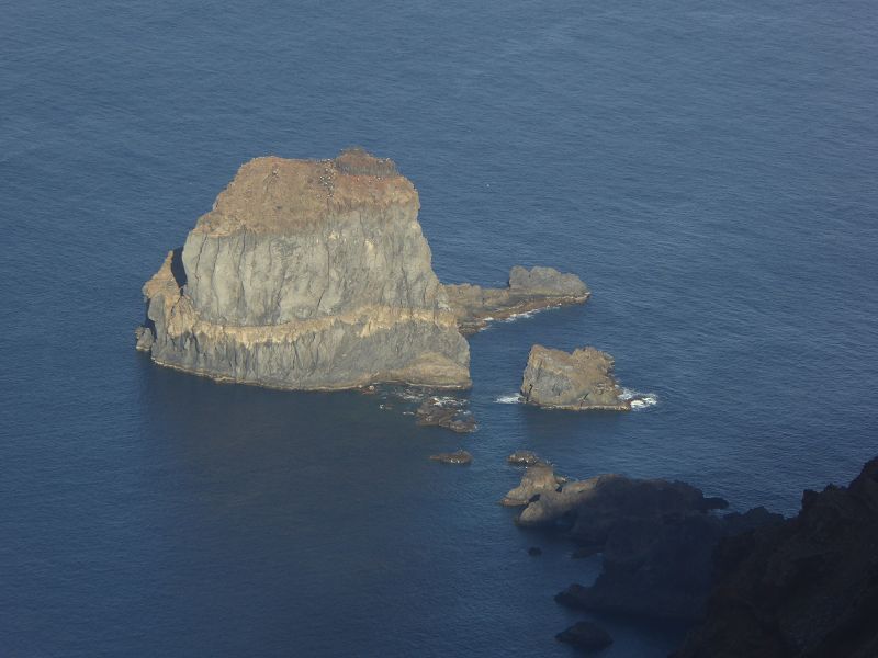   Roques de Salmor Roques de Salmor El HierroRoques de Salmor Roques de Salmor El Hierro