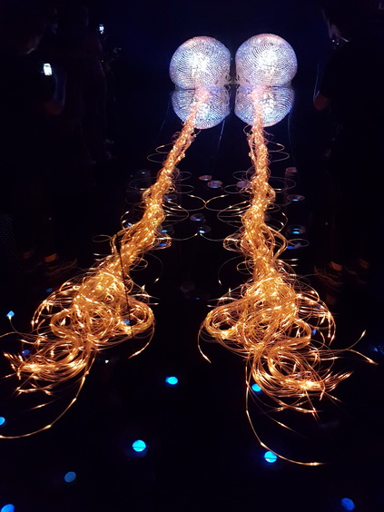 Swarowski Kristallwelten Wires and Ball illuminated Swarowski Kristallwelten Wires and Ball illuminated